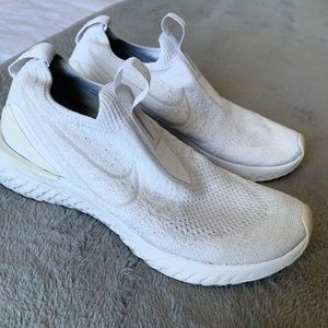 Nike Wmns Epic Phantom React FK